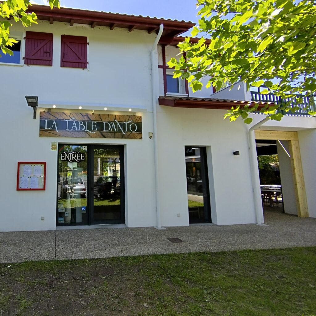 La Table D'anto Restaurant Saint pée